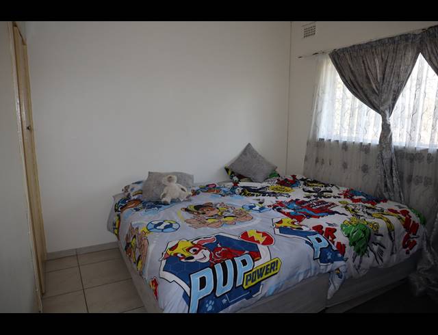 2 BEDROOM APARTMENT FOR SALE IN PINETOWN CENTRAL